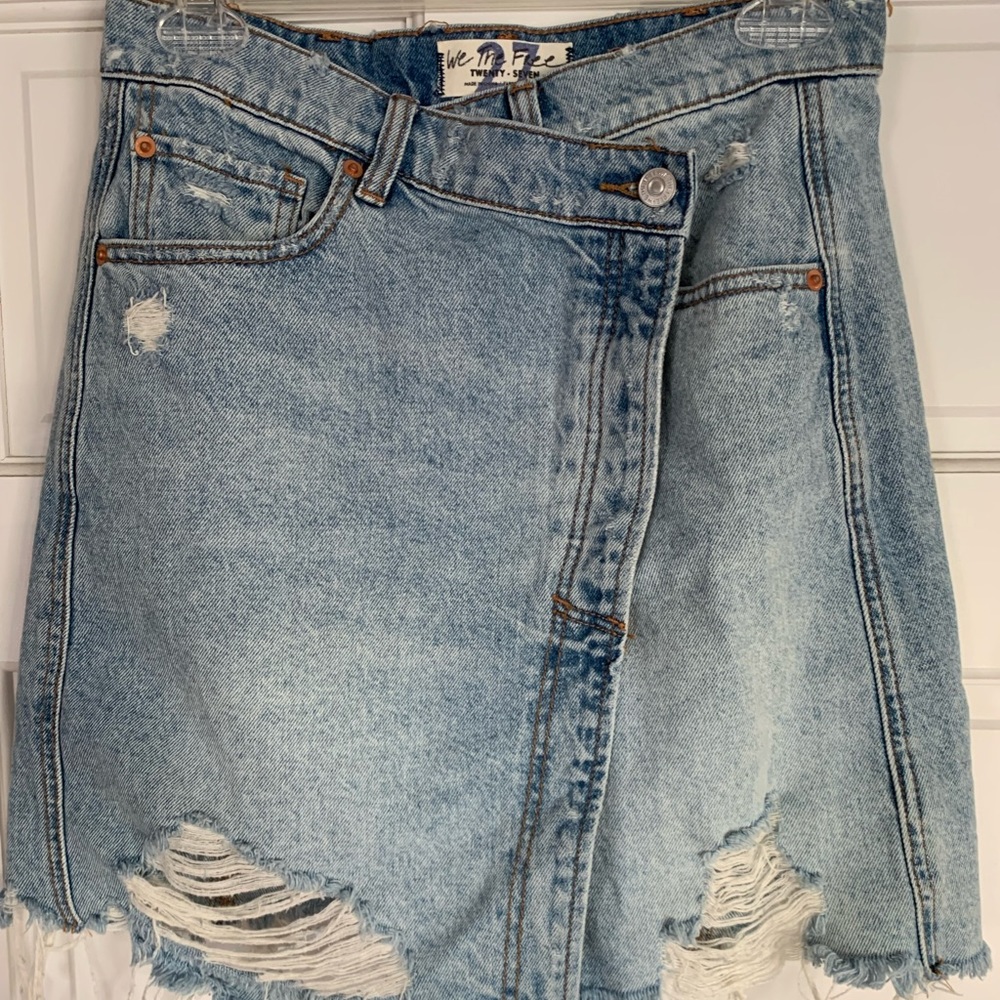 Free People Distressed Jean Skirt Size 27/4